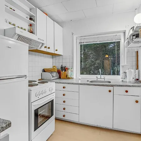 2 Bedroom Lovely In Casa de Férias