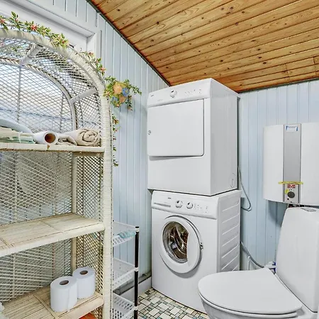 2 Bedroom Lovely In * Vejers
